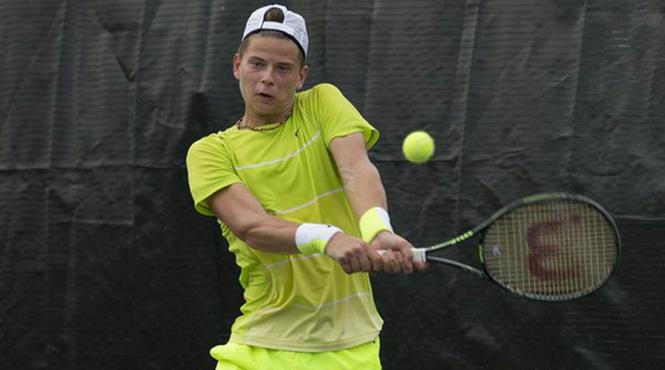 tenis calin manda victorios in runda inaugurala a juniorilor la australian open
