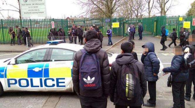 6 scoli pariziene evacuate din cauza amenintarilor cu bomba