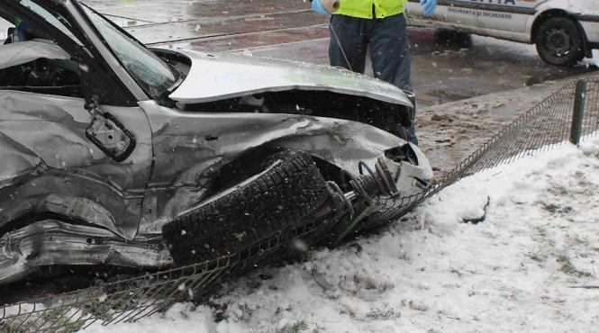 accident mortal in buzau doua persoane au decedat si altele trei sunt ranite