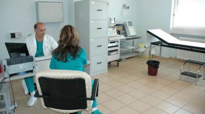 medic din iasi tun de aproape 300 000 de lei