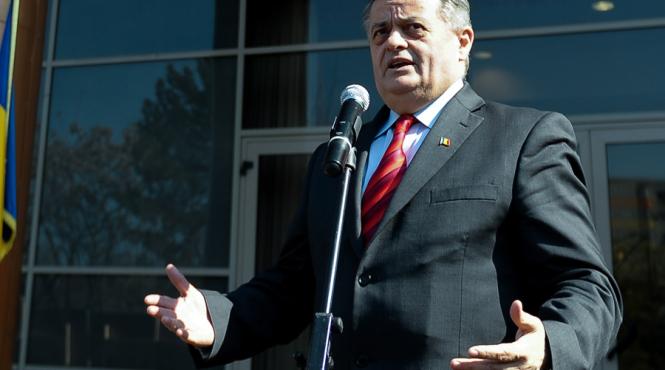 ontanu cineva cred ca de la pmb doreste sa acopere posibilele infractiuni legate de construirea arenei nationale