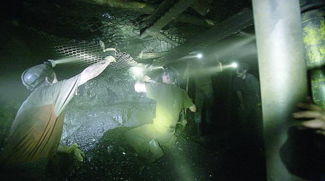 tensiuni in valea jiului minele de huila se inchid una dupa alta