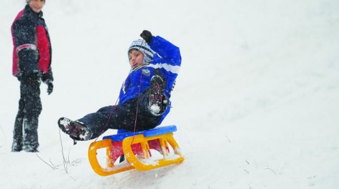aviz parintilor ce poti face ca sa iti feresti copilul de problemele coloanei vertebrale