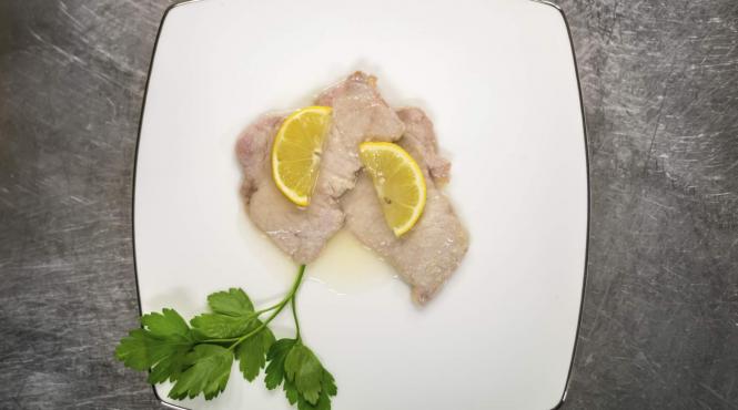 escalop de vitel in sos de lamaie