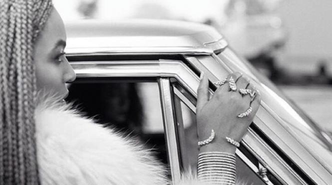 beyonce vine la super bowl cu controversata melodie formation