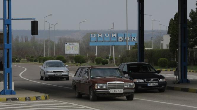 doi cetateni afgani prinsi in timp ce incercau sa intre ilegal in romania