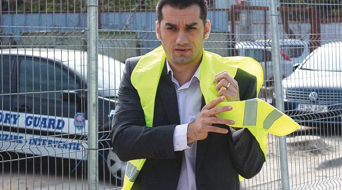 gasca samsarilor si a pus om la drumuri