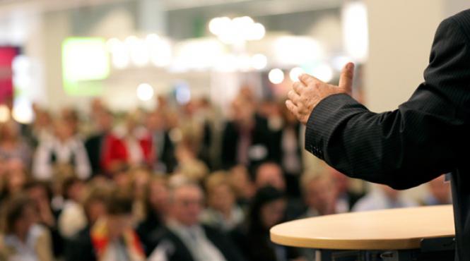 aplicatia care te scapa de frica de a vorbi in public