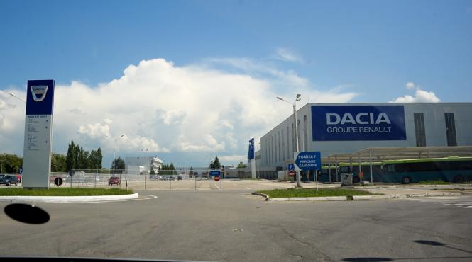 dacia recheama in service aproape 2 500 de masini din romania