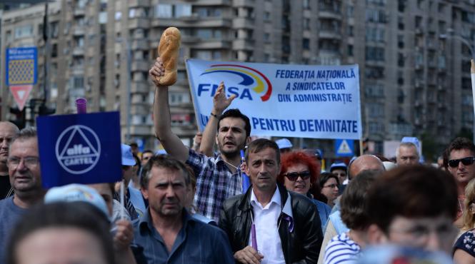 majorarea salariilor bugetarilor pusa pe hold