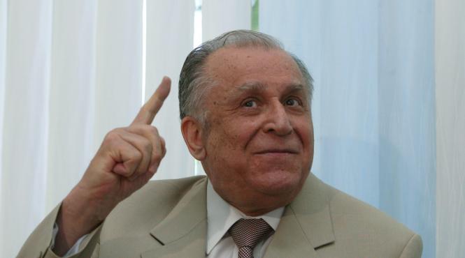 de ziua ta ion iliescu politician