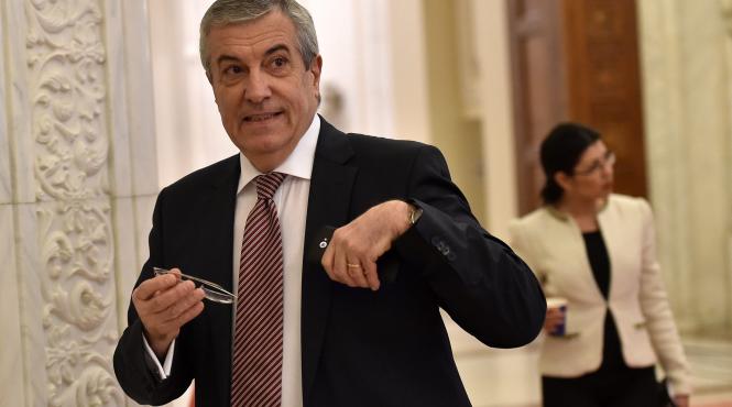tariceanu mazilit de la sefia senatului