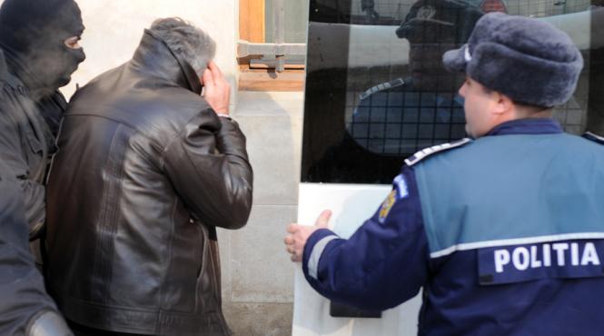 galati tatal gemenelor gasite moarte intr un sac pus intr un frigider a fost retinut pentru omor