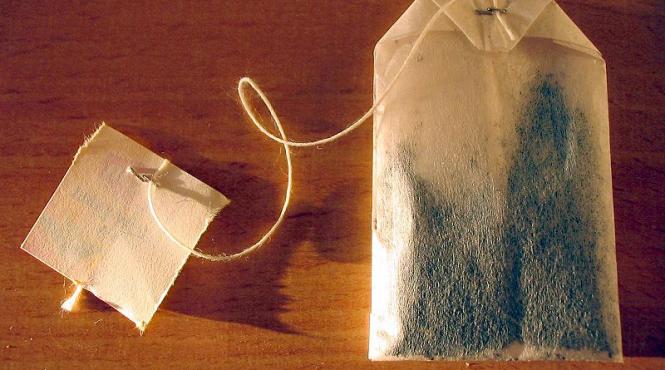 iata cum pot fi utilizate pliculetele de ceai folosite