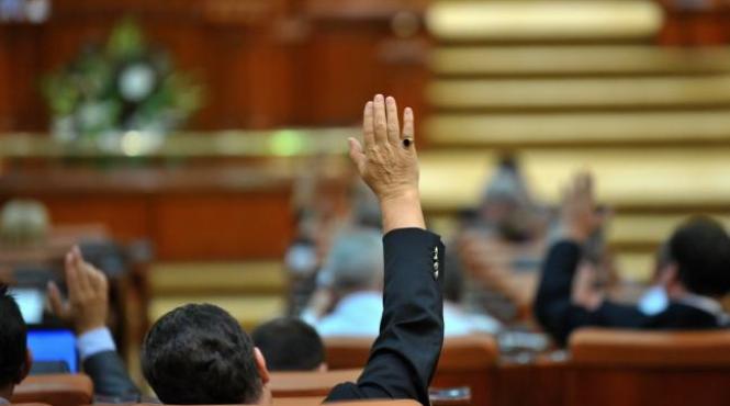 deputatii au inceput sa voteze cererile dna de retinere si arestare preventiva a lui sebastian ghita