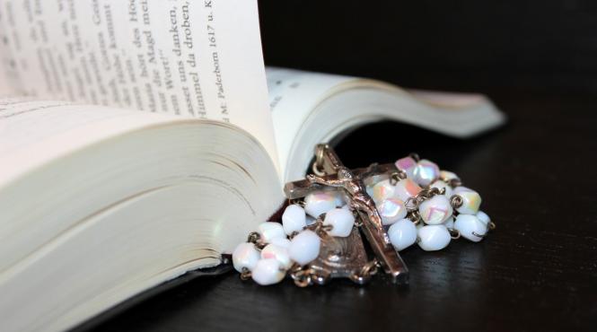 doliu in literatura mondiala a murit un laureat al premiului nobel pentru literatura