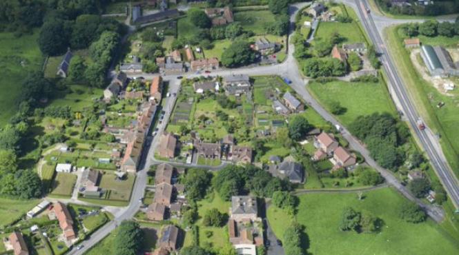 un intreg sat din anglia este de vanzare fiind evaluat la 25 de milioane de euro