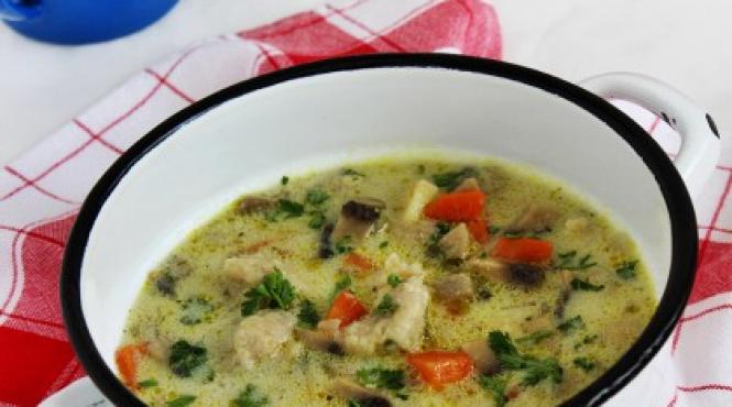 supa de legume cu galusti de sunca afumata