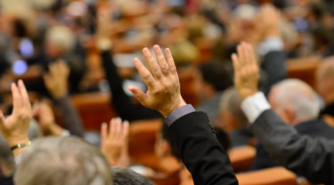legi votate fraudulos in camera deputatilor