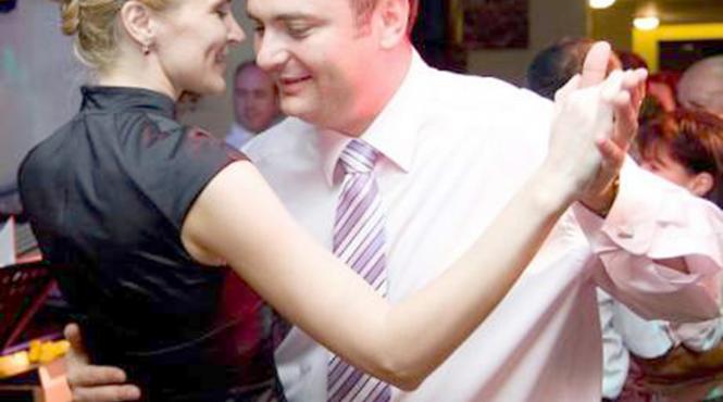 firma de la anrp a familiei paul vass asociata cu portuarii lui traian basescu