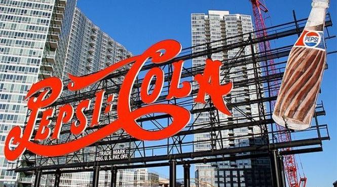 celebra firma luminoasa pepsi cola din new york declarata monument istoric