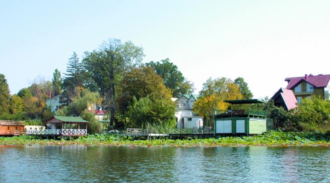 povestea de afaceri din spatele palatului de pe lacul snagov