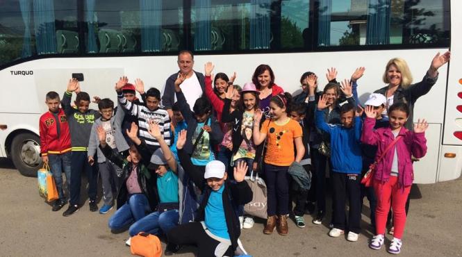 p prin campania schimba o viata 20 de copii de la scoala generala din lehliu sat judetul calarasi au mers in prima tabara din viata lor tabara copilariei