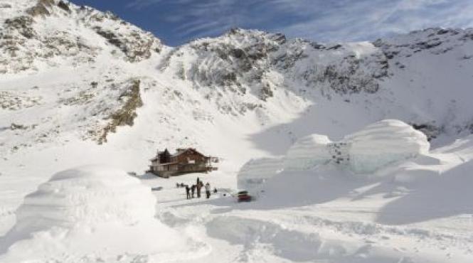 sibiu risc insemnat de avalansa si zapada de peste un metru la balea lac
