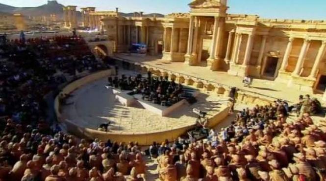spectacole in amfiteatrul din palmyra