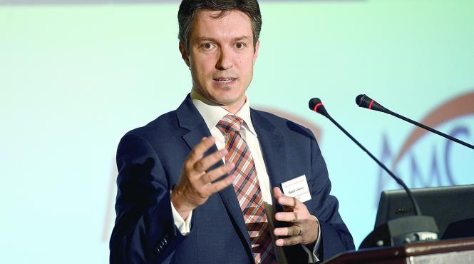 visam la investitori in biotehnologii si aeronave