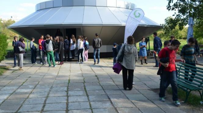 proiect de educatie ecologica green bee in parcul tineretului din capitala
