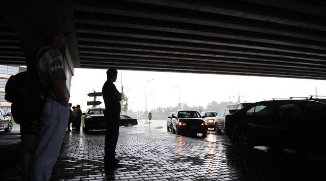 avertizare nowcasting cod galben de ploi si vant in judetele tulcea braila si ialomita