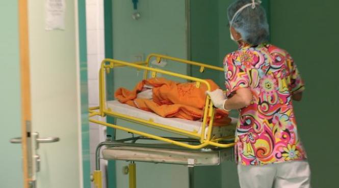 o fetita din pitesti cu sindrom hemolitic uremic internata la spitalul marie curie