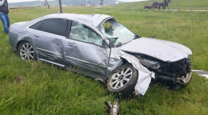 la doar 3 zile dupa ce si a luat un bolid de lux a zburat cu el in decor