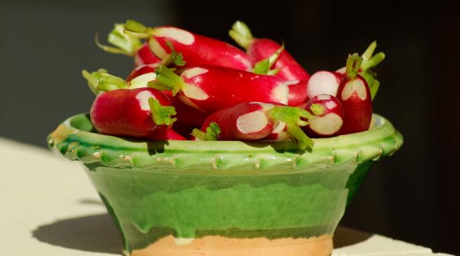 beneficiile umitoare ale ridichilor rosii sursa excelenta de sanatate