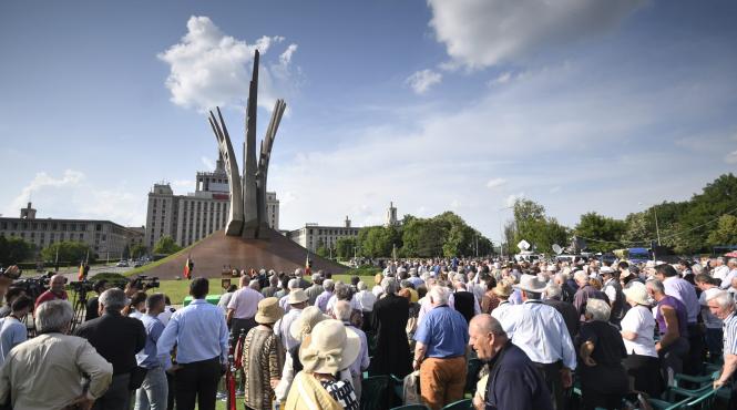 monumentul aripi a fost inaugurat oficial