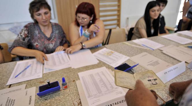 alegeri locale 2016 bec prezenta la urne un milion de romani au votat deja pana la ora 9 22