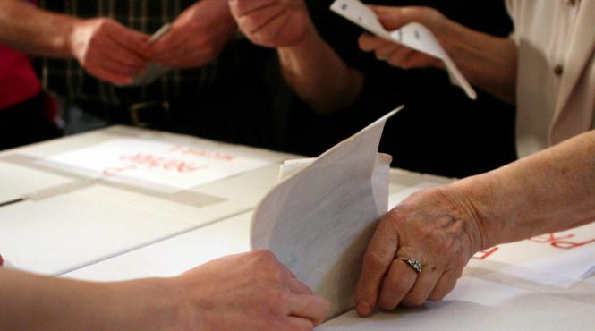 alegeri locale 2016 romanii cu drept de vot sunt asteptati duminica la urne
