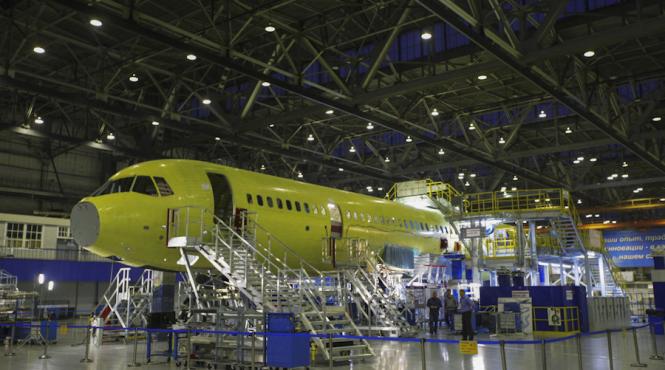 rusia a prezentat avionul mc 21 primul mediu curier din epoca postsovietica