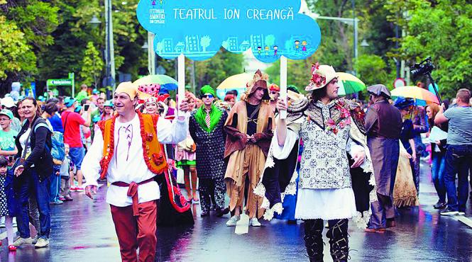 teatru si surprize pentru copii in week end