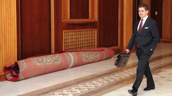 psd si pnl folosesc politica pumnului in gura