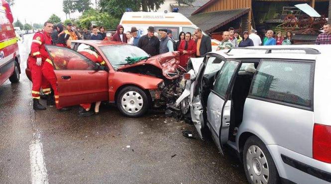 alerta suceava accident rutier cu 9 raniti pe dn 2e la milisauti