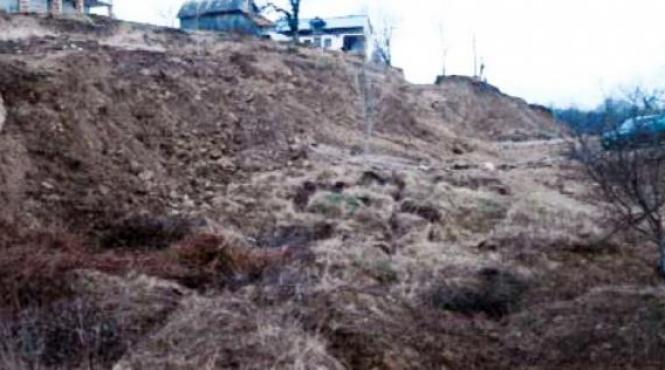 alerta 10 familii din localitatea comanesti evacuate