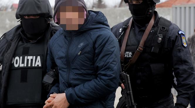 cluj barbat retinut pentru pornografie infantila