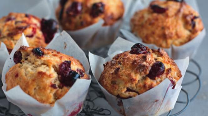 dulce de sezon reteta pentru briose cu afine