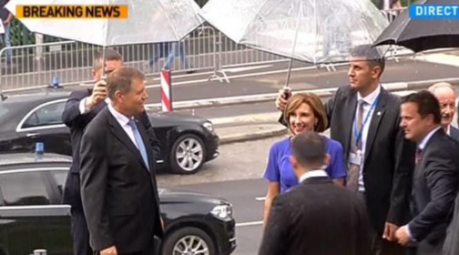 de ce se intoarce klaus iohannis cu autocarul din bulgaria