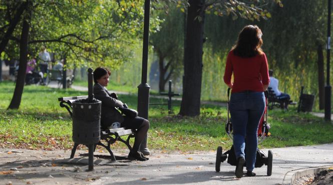 guvernul ar putea modifica normele de aplicare a ordonantei privind concediul si indemnizatia lunara pentru cresterea copiilor