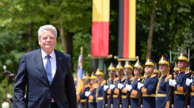 i au pus vorbe in gura neamtului gauck