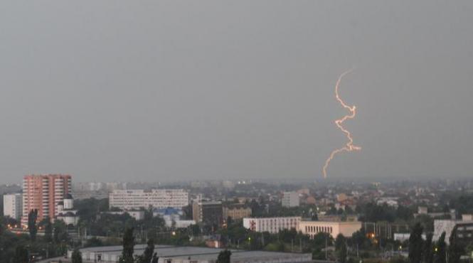 avertizare meteo cod portocaliu de grindina si vijelii in zona de munte a judetului bihor pana la 15 50