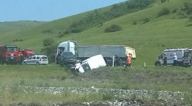 accident grav in cluj un mort si cinci raniti